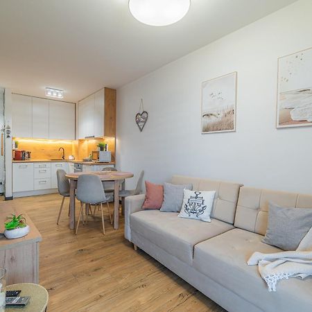 Horyzont Apartamenty - Kapitanski Mostek- Blisko Portu- Sniadania Kolobrzeg Dış mekan fotoğraf