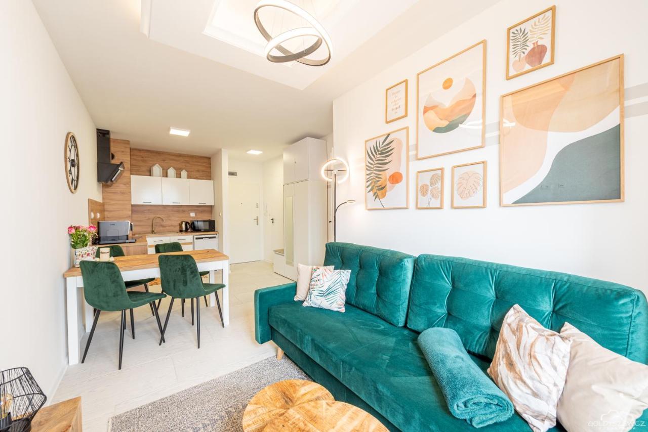 Horyzont Apartamenty - Kapitanski Mostek- Blisko Portu- Sniadania Kolobrzeg Dış mekan fotoğraf