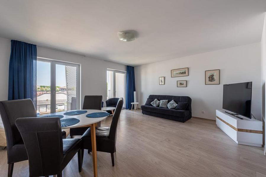 Horyzont Apartamenty - Kapitanski Mostek- Blisko Portu- Sniadania Kolobrzeg Dış mekan fotoğraf