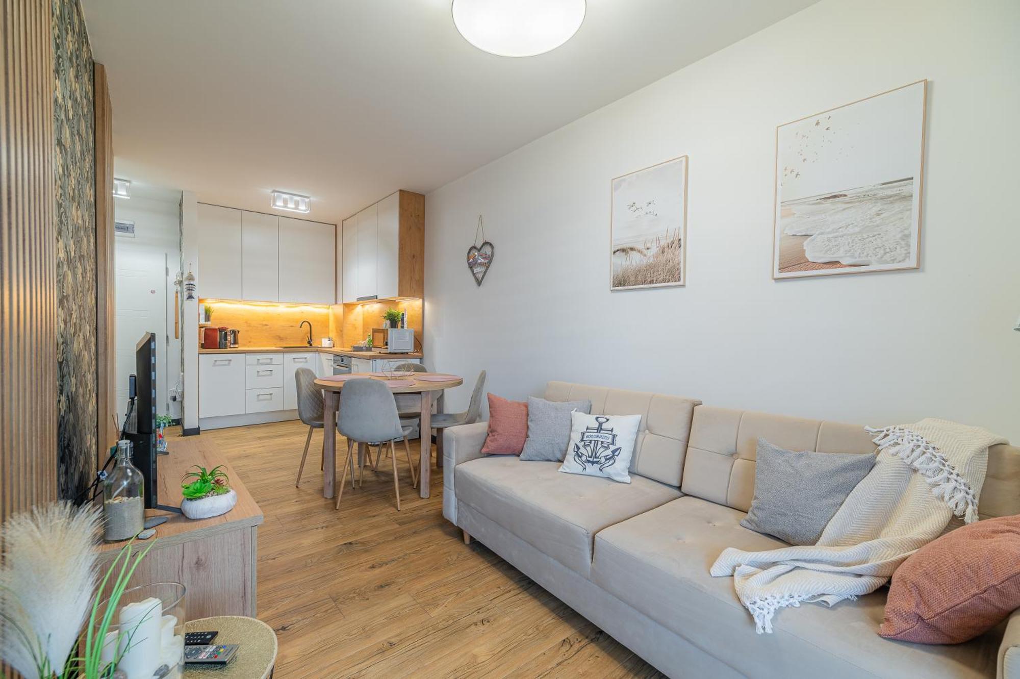 Horyzont Apartamenty - Kapitanski Mostek- Blisko Portu- Sniadania Kolobrzeg Dış mekan fotoğraf