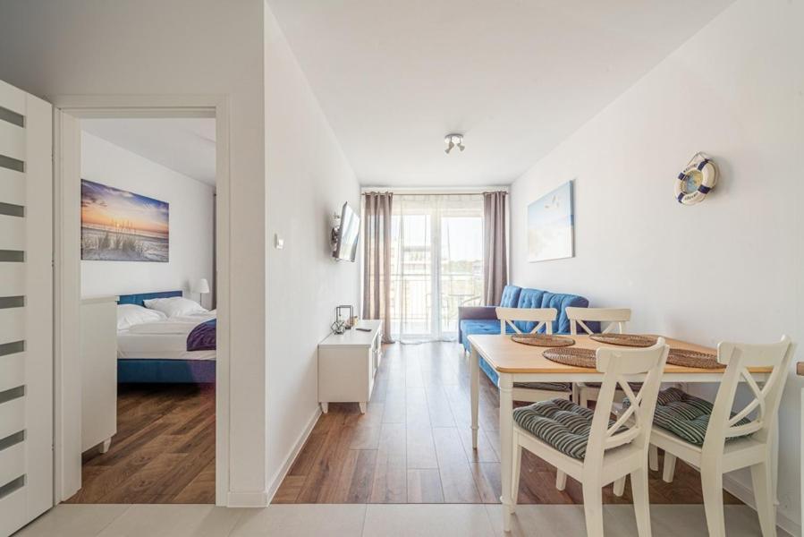 Horyzont Apartamenty - Kapitanski Mostek- Blisko Portu- Sniadania Kolobrzeg Dış mekan fotoğraf