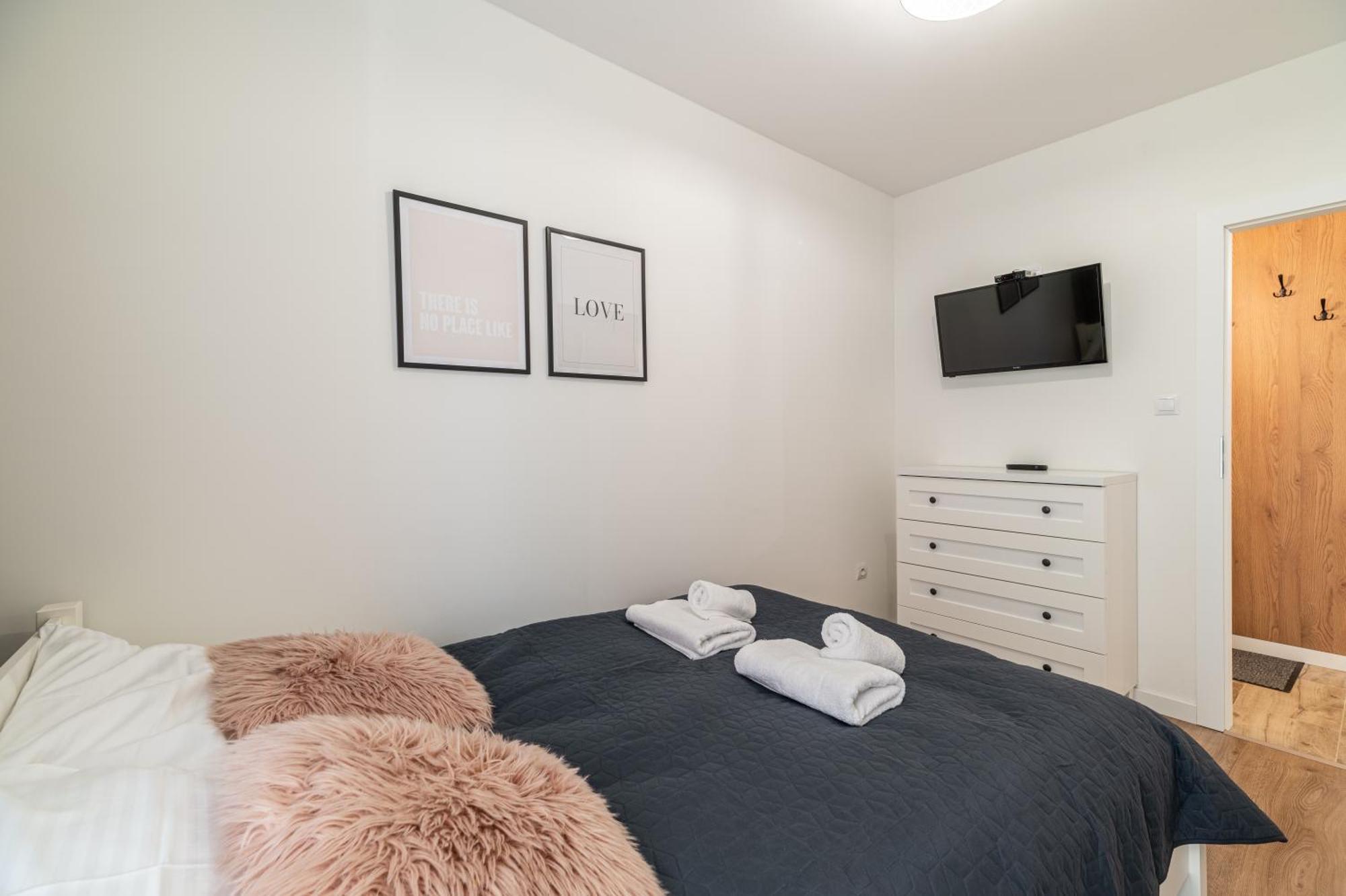 Horyzont Apartamenty - Kapitanski Mostek- Blisko Portu- Sniadania Kolobrzeg Dış mekan fotoğraf